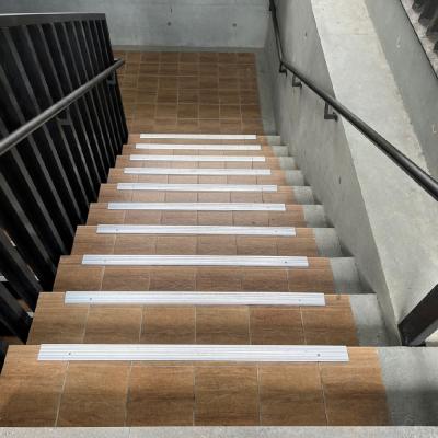 木紋磚樓梯應用